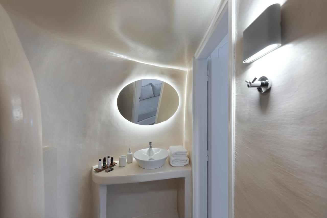 Calderas Hug & Panoramic Sea View - 3 Lux Suites Imerovigli  Zewnętrze zdjęcie